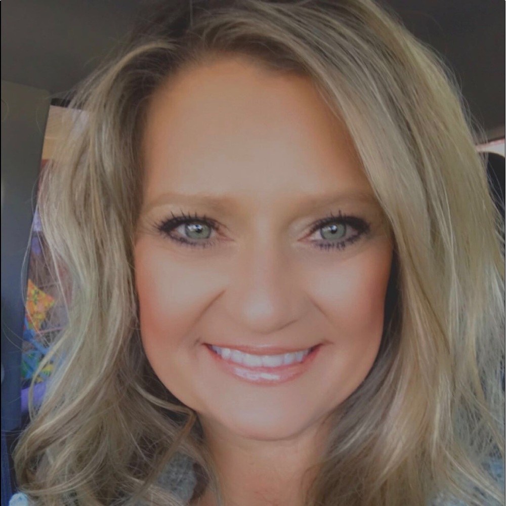 Meet your Posher, Andrea